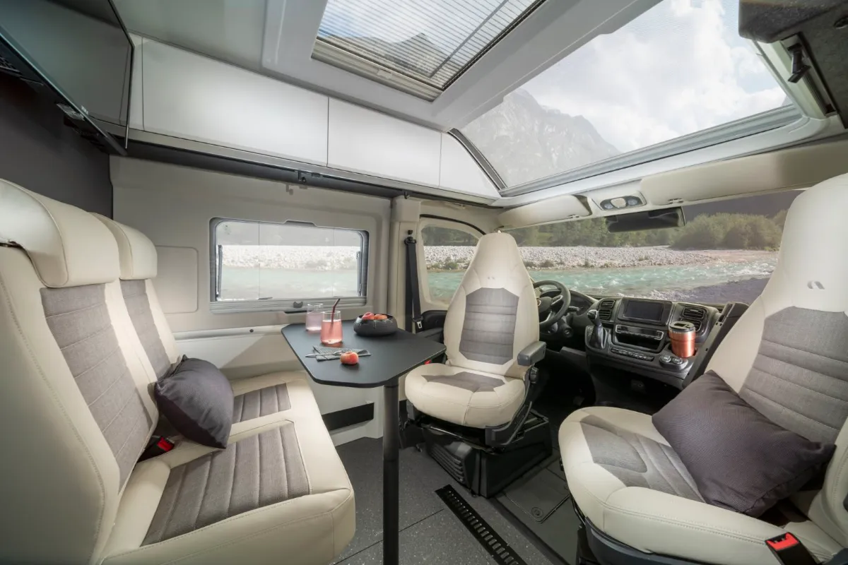 ADRIA Twin 600 SPB FAMILY Innenansicht