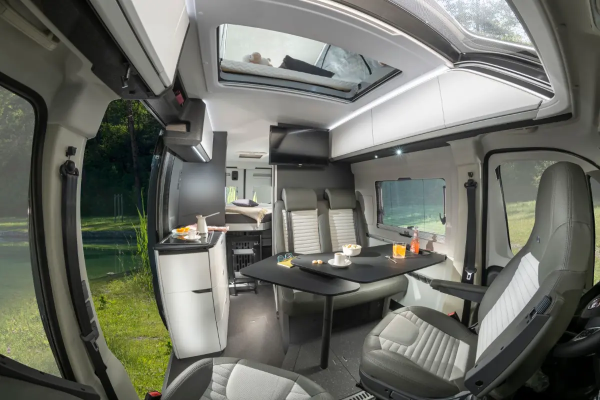 Adria Twin Sports 640 SLB Innenansicht