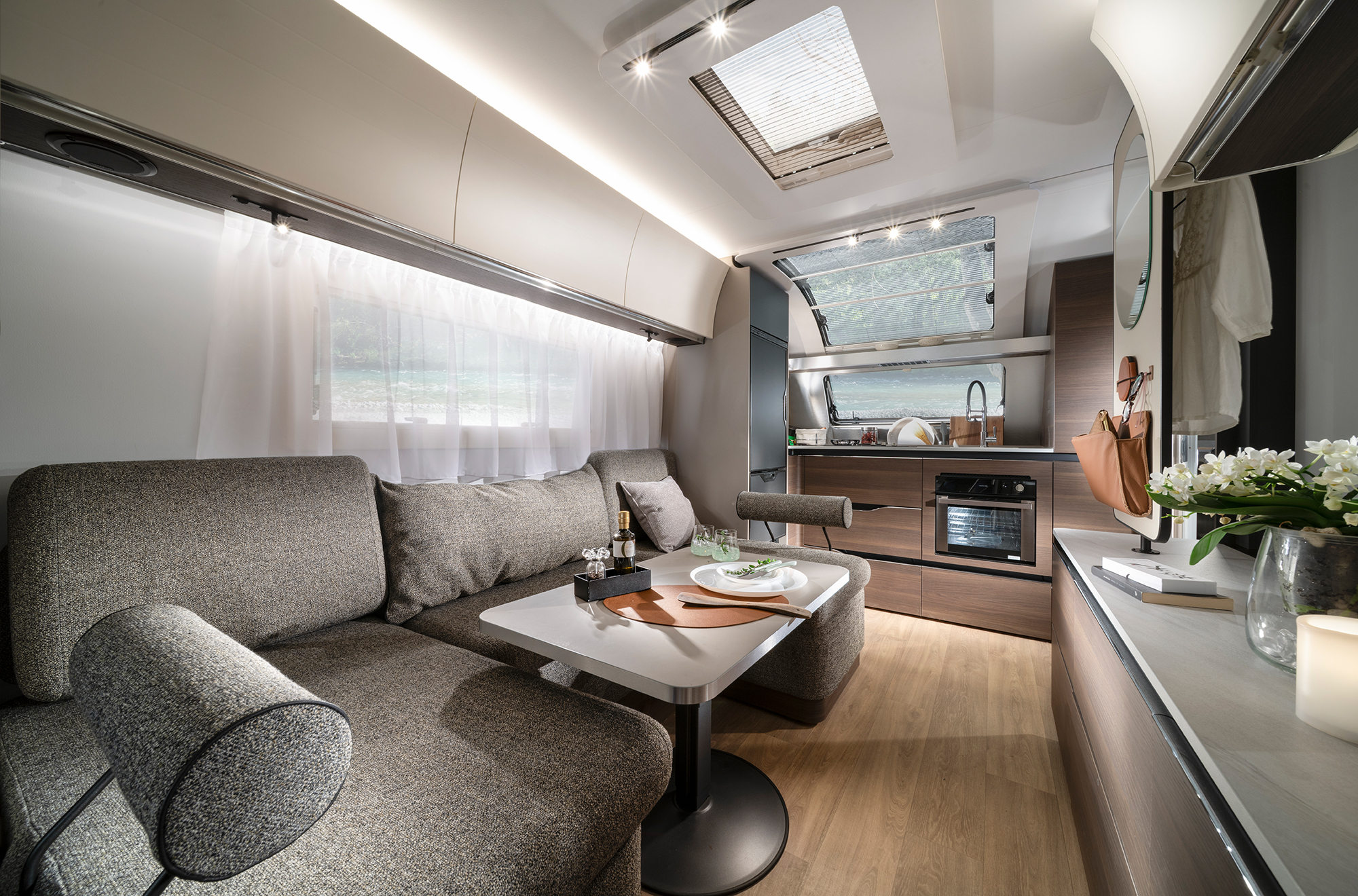 Innenansicht Adria Alpina 663 HAT