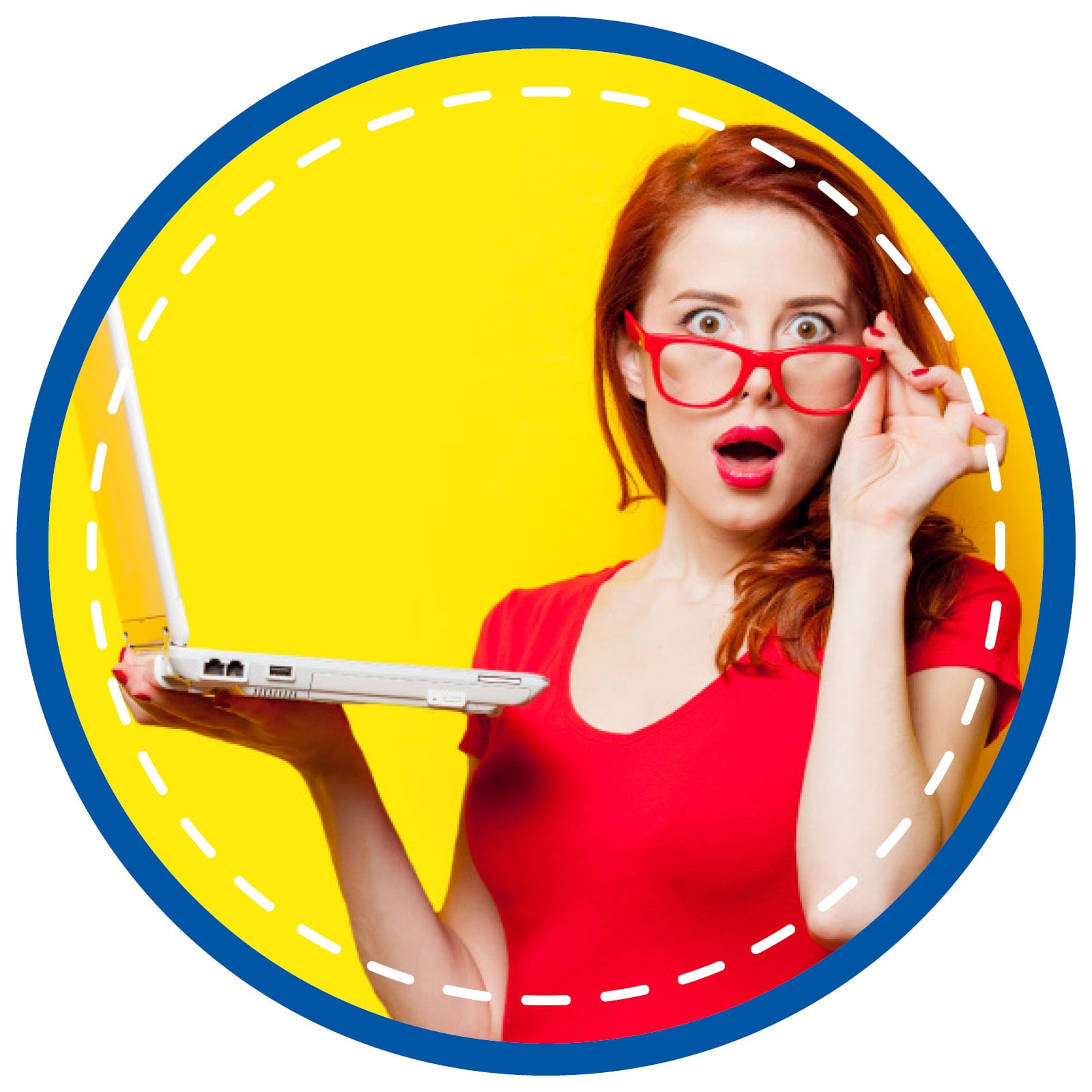 zu sehen ist eine Frau mit Laptop, die überrascht schaut 